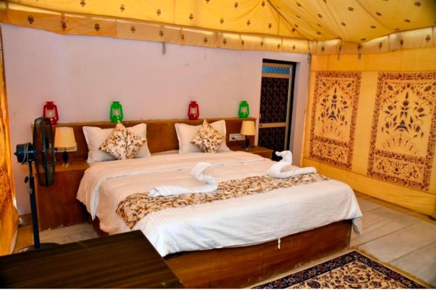 The Saffron Desert Camp Jaisalmer Ngoại thất bức ảnh